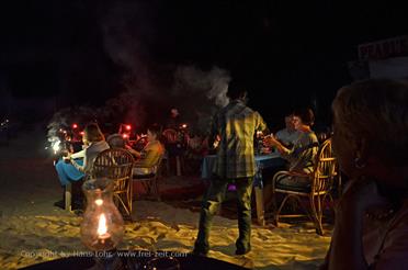 01 Beach-Restaurant_Sam`s,_Goa_DSC5992_b_H600